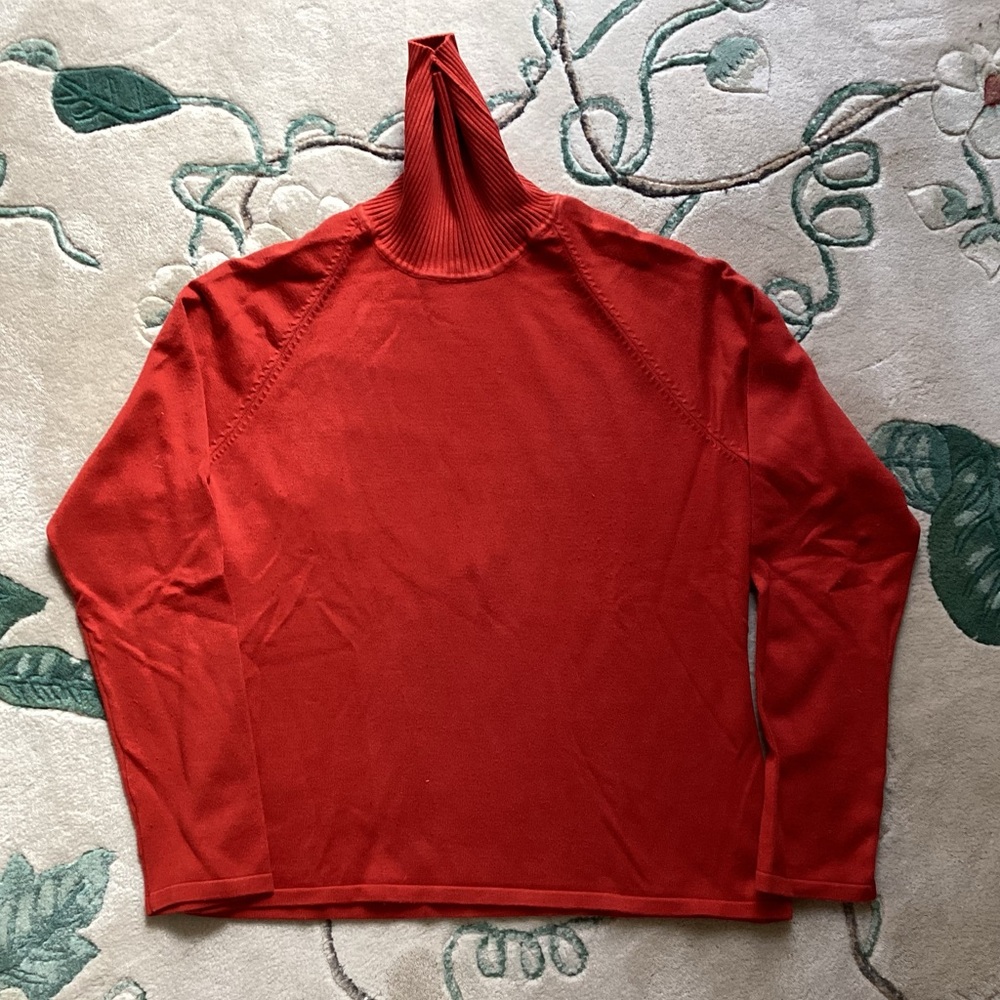 Cullen XL rust turtleneck
